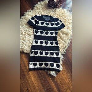 SHEIN Black and Cream Knit Fabric